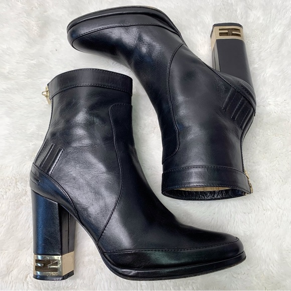 Fendi Women's Ankle Black Zip Leather Heeled Boots Size 36 - Picture 2 of 15
